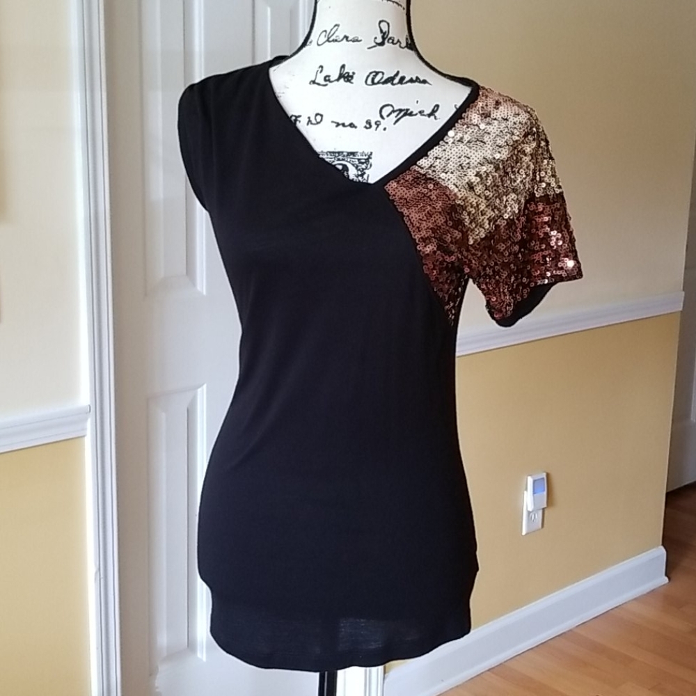 Atmosphere asymmetrical top